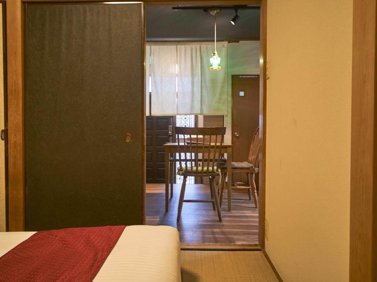 Kagurazaka Retro Bar & Hotel Tokyo Exterior photo